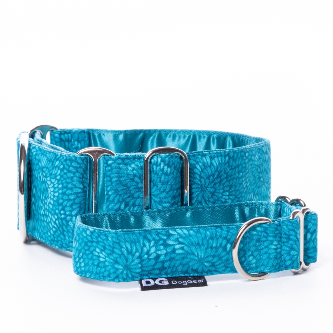 TURQUOISE PETALS